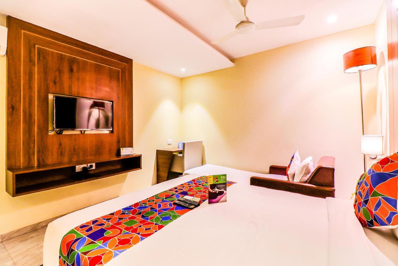 Fabexpress Adlon Andheri East Мумбаи Экстерьер фото