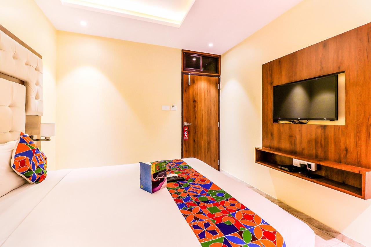 Fabexpress Adlon Andheri East Мумбаи Экстерьер фото