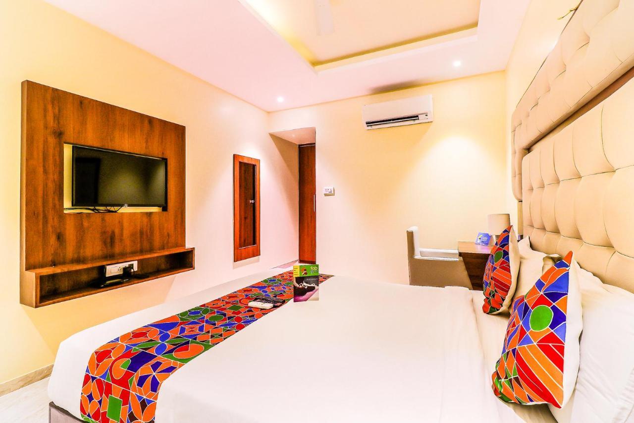 Fabexpress Adlon Andheri East Мумбаи Экстерьер фото
