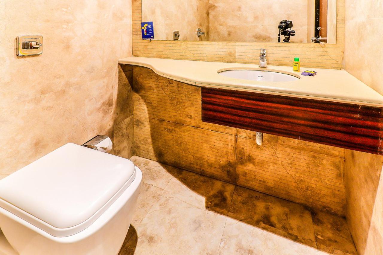 Fabexpress Adlon Andheri East Мумбаи Экстерьер фото