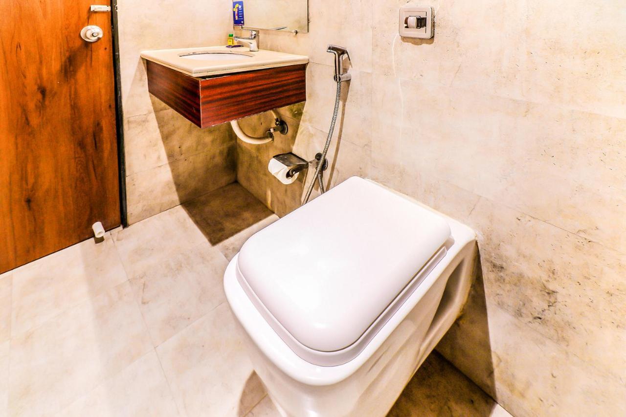 Fabexpress Adlon Andheri East Мумбаи Экстерьер фото